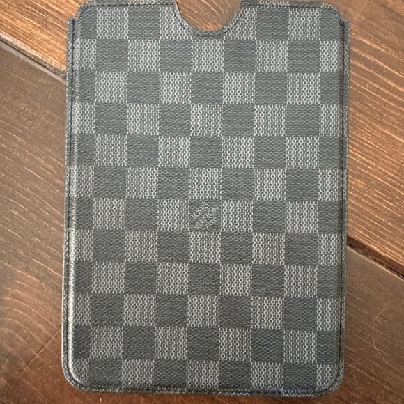 Louis Vuitton Damier Graphite iPad Mini Hardcase